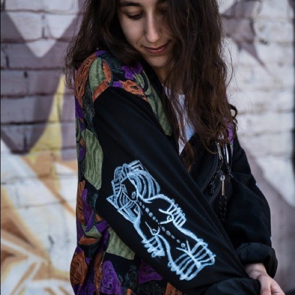 On my harley - Picture 2 of 3